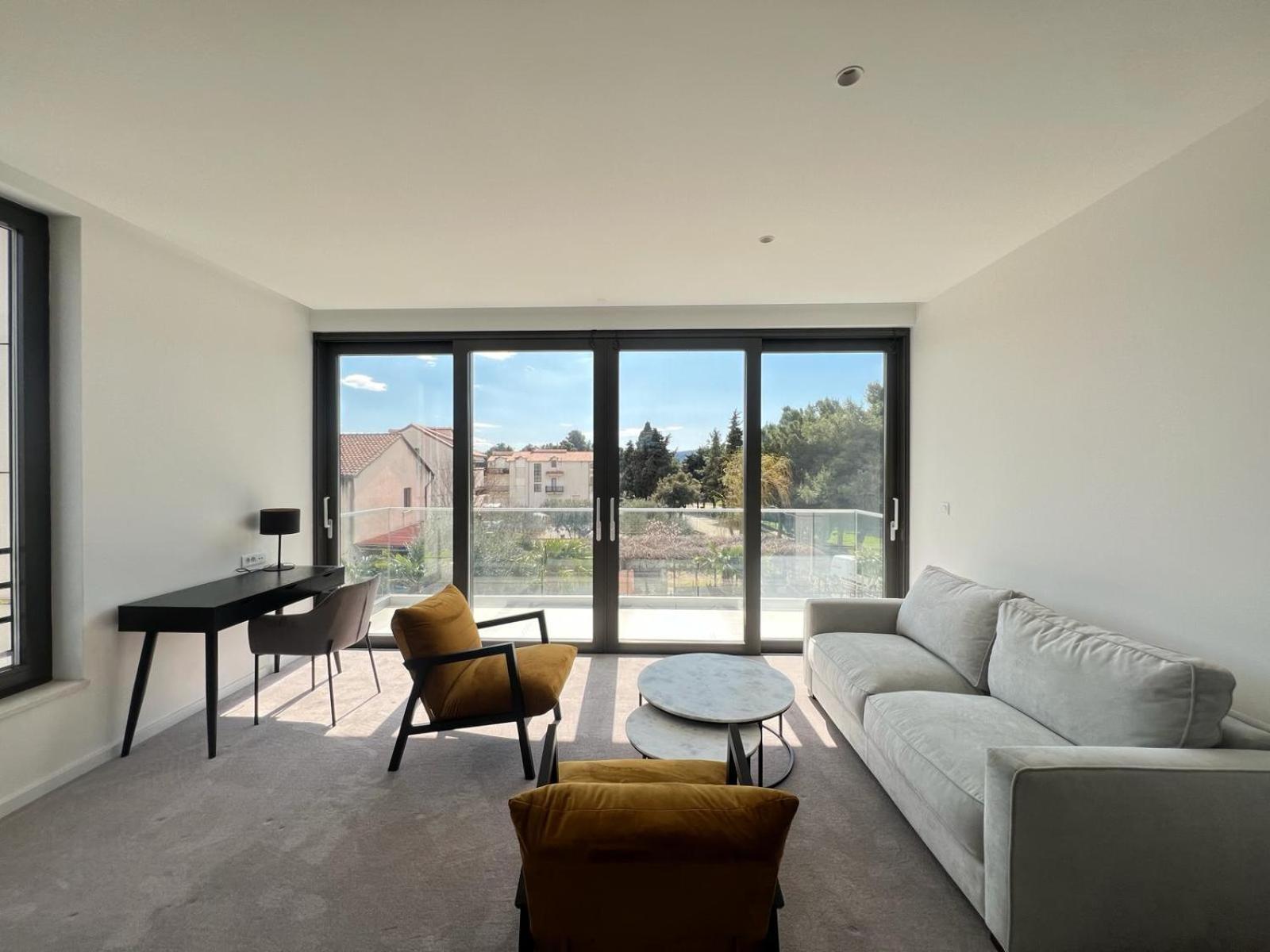 Hotel Oscar Kaštela Εξωτερικό φωτογραφία