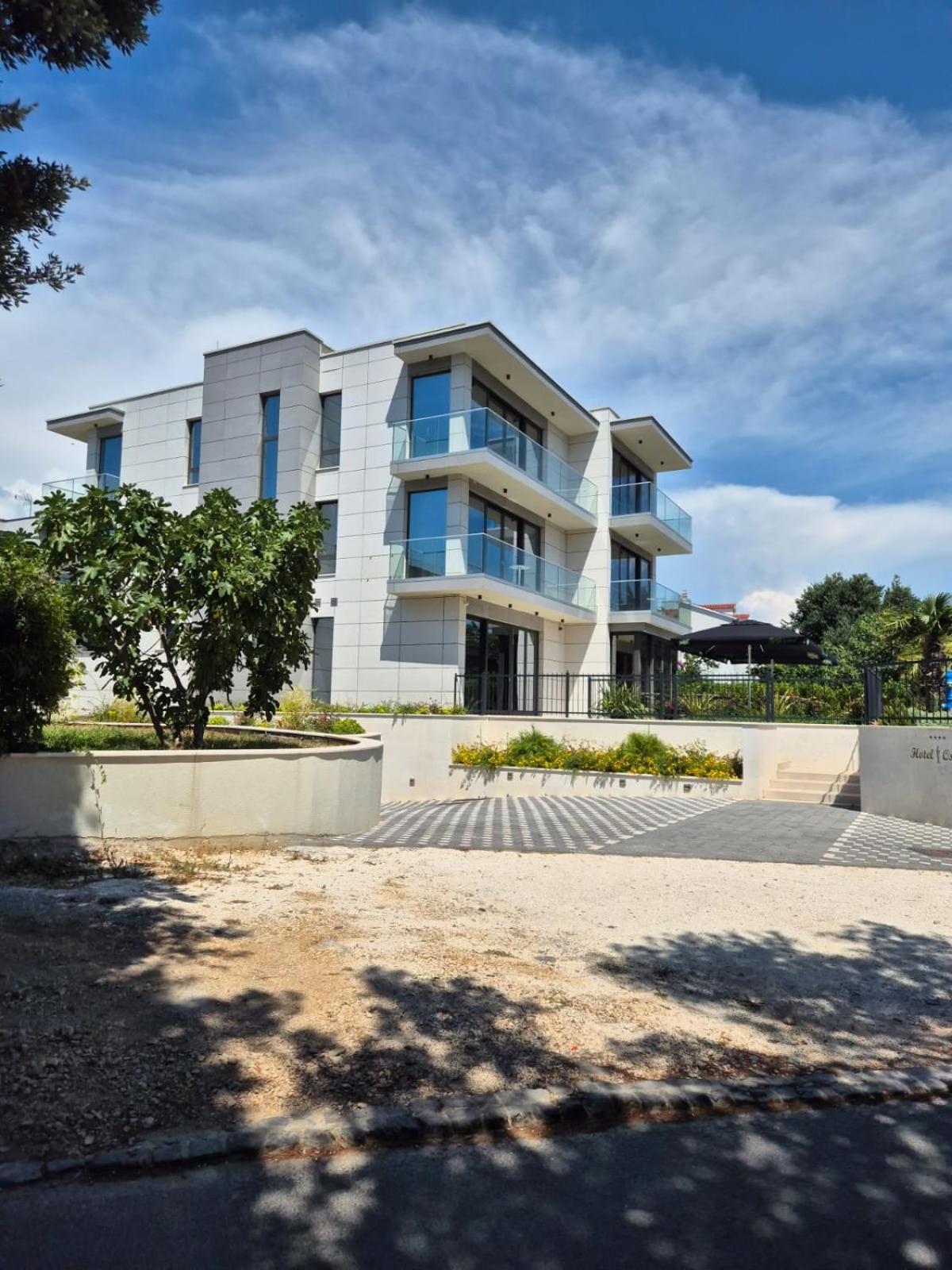 Hotel Oscar Kaštela Εξωτερικό φωτογραφία