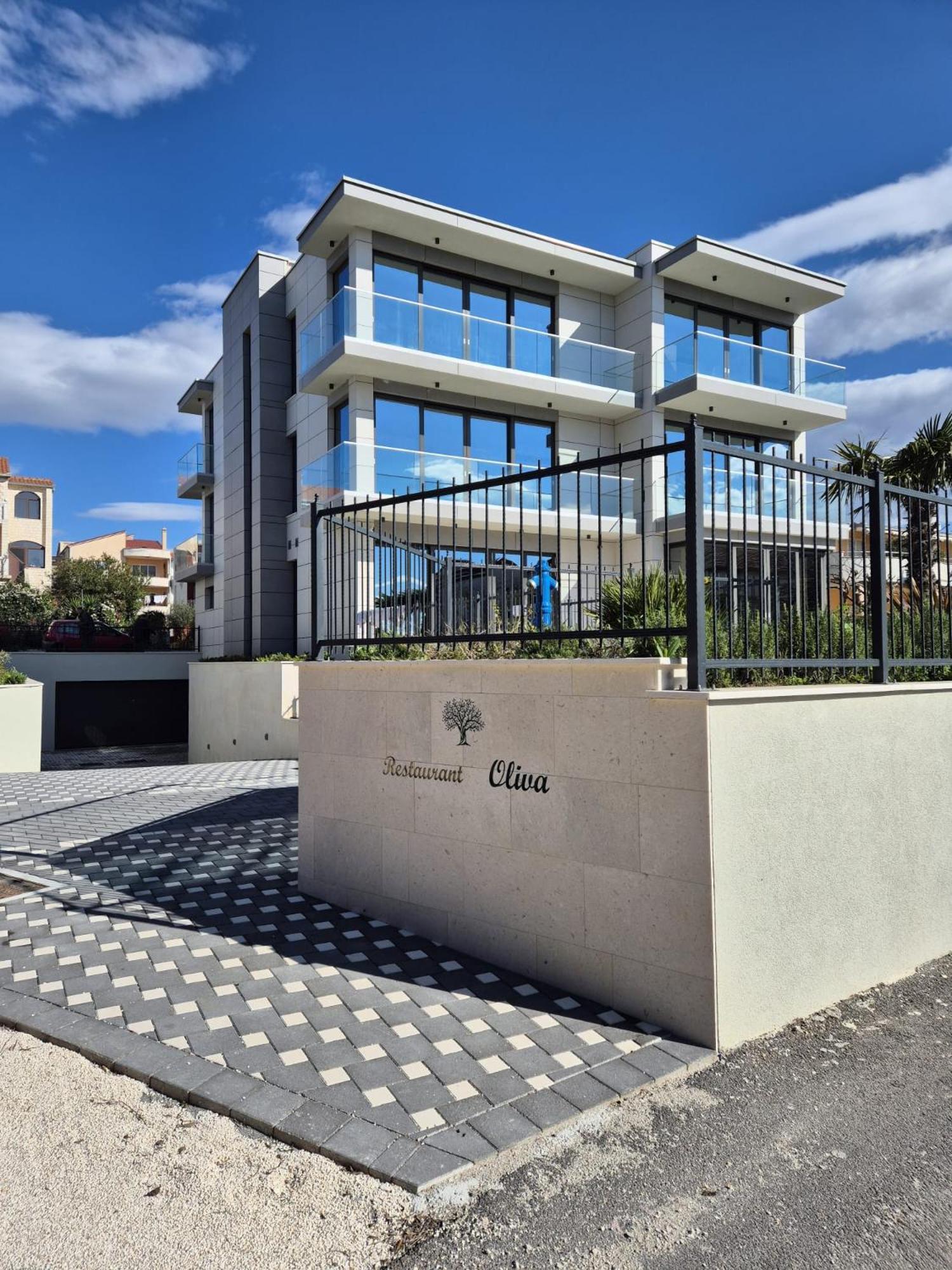 Hotel Oscar Kaštela Εξωτερικό φωτογραφία
